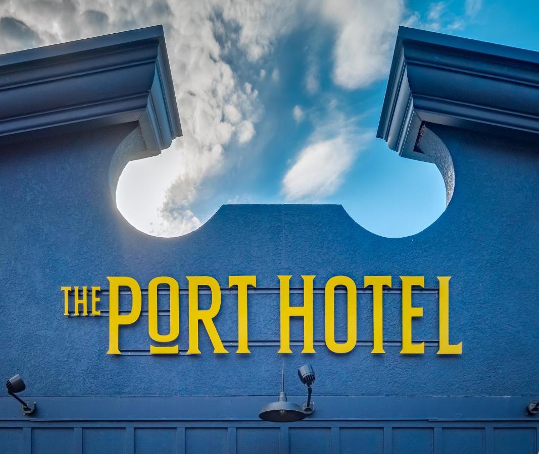The Port Of Prescott Boutique Hotel ภายนอก รูปภาพ